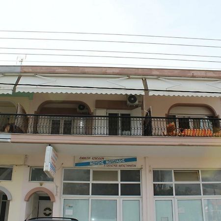 Souzana Rooms 1 Nea Plagia Ngoại thất bức ảnh