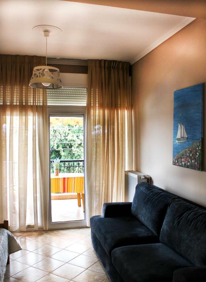 Souzana Rooms 1 Nea Plagia Ngoại thất bức ảnh