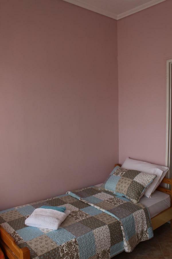 Souzana Rooms 1 Nea Plagia Ngoại thất bức ảnh