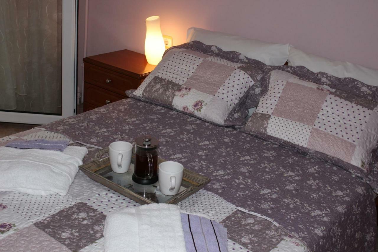 Souzana Rooms 1 Nea Plagia Ngoại thất bức ảnh